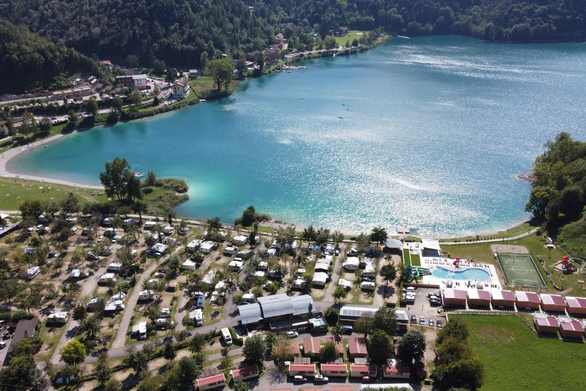 Family Wellness Camping al Sole: Traumhafter Platz am Ledrosee