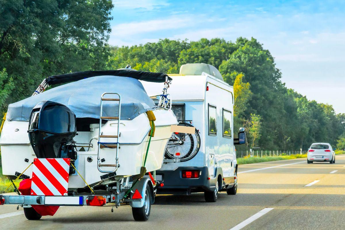 Fahrtenschreiber-Pflicht für Wohnmobile ab 2025: Was Camper wissen müssen